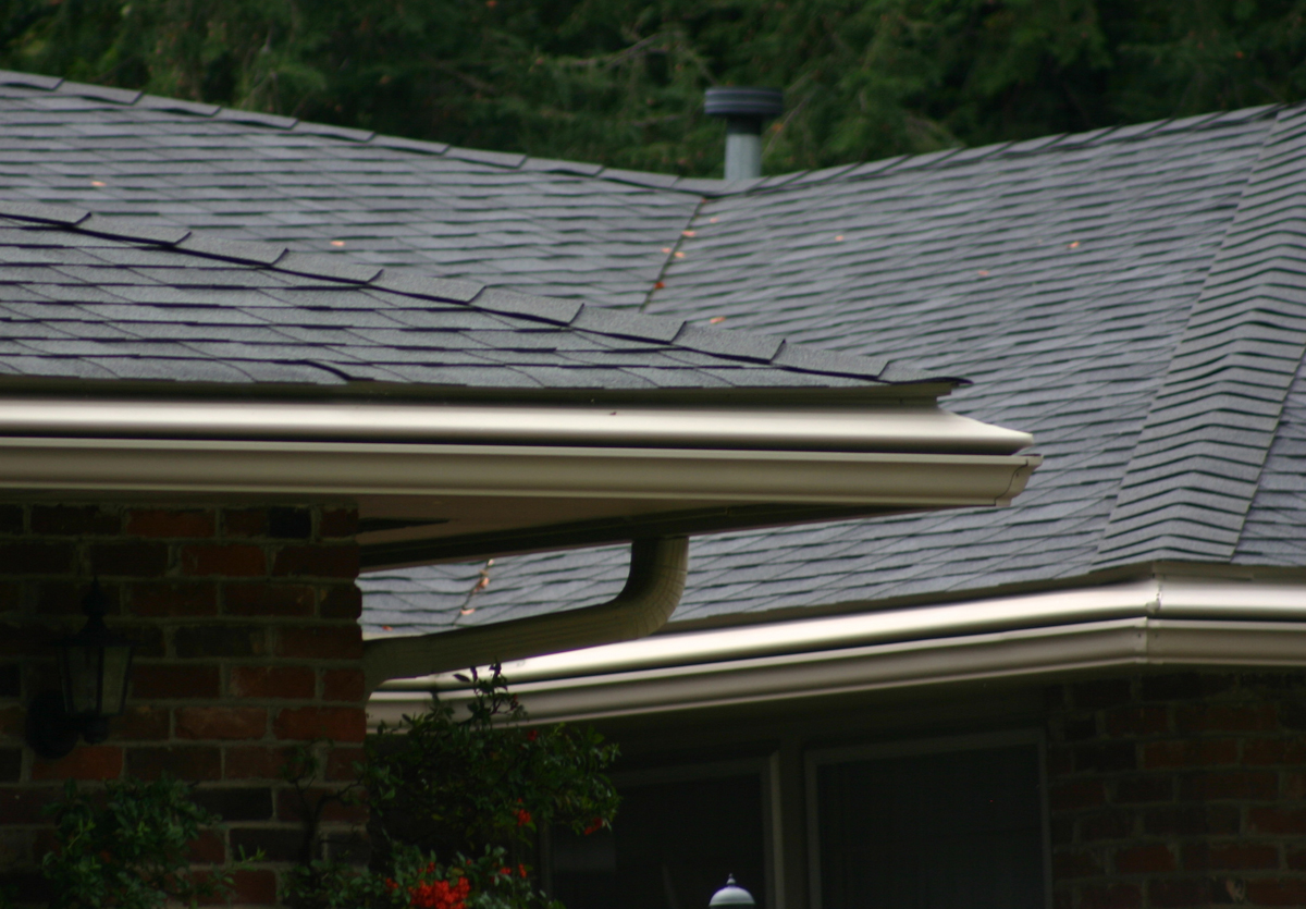 Best Clog Free Gutters